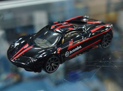 SH1 Pagani Huayra Hot Wheels
