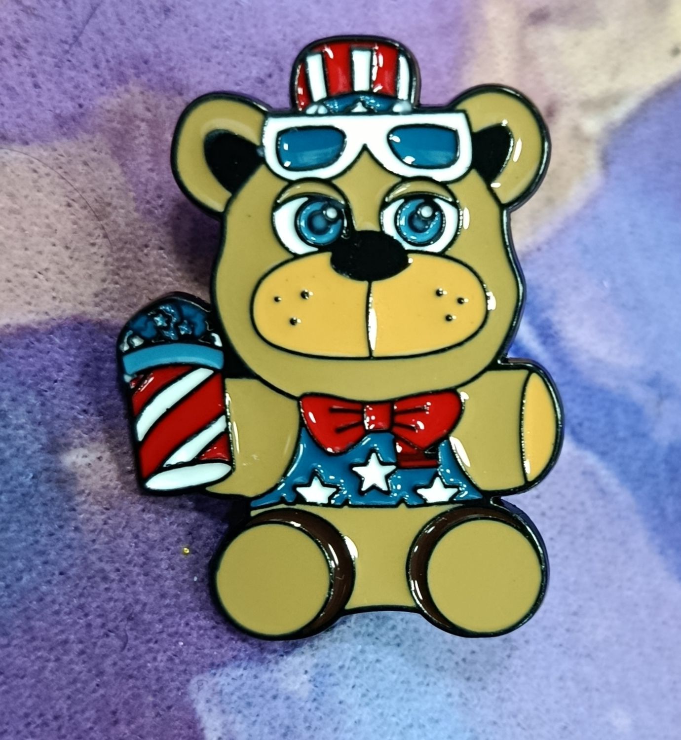 KM Pin de Metal Esmaltado, Five Nights at Freddy's "Fireworks Freddy