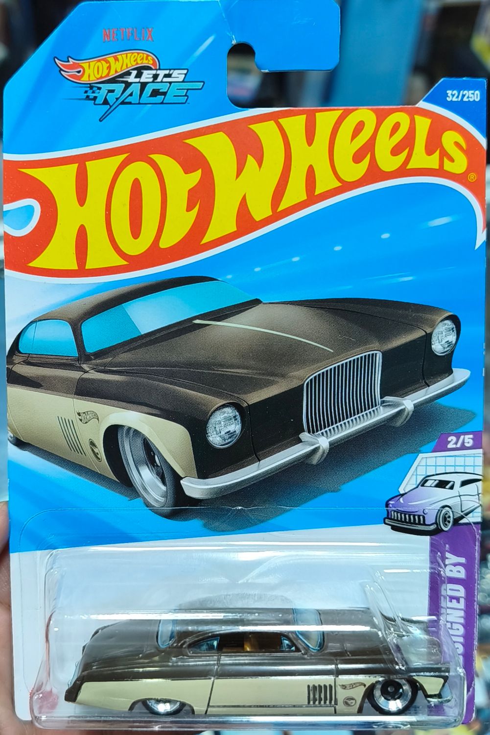 SJ1 Fishd Chipd Hot Wheels