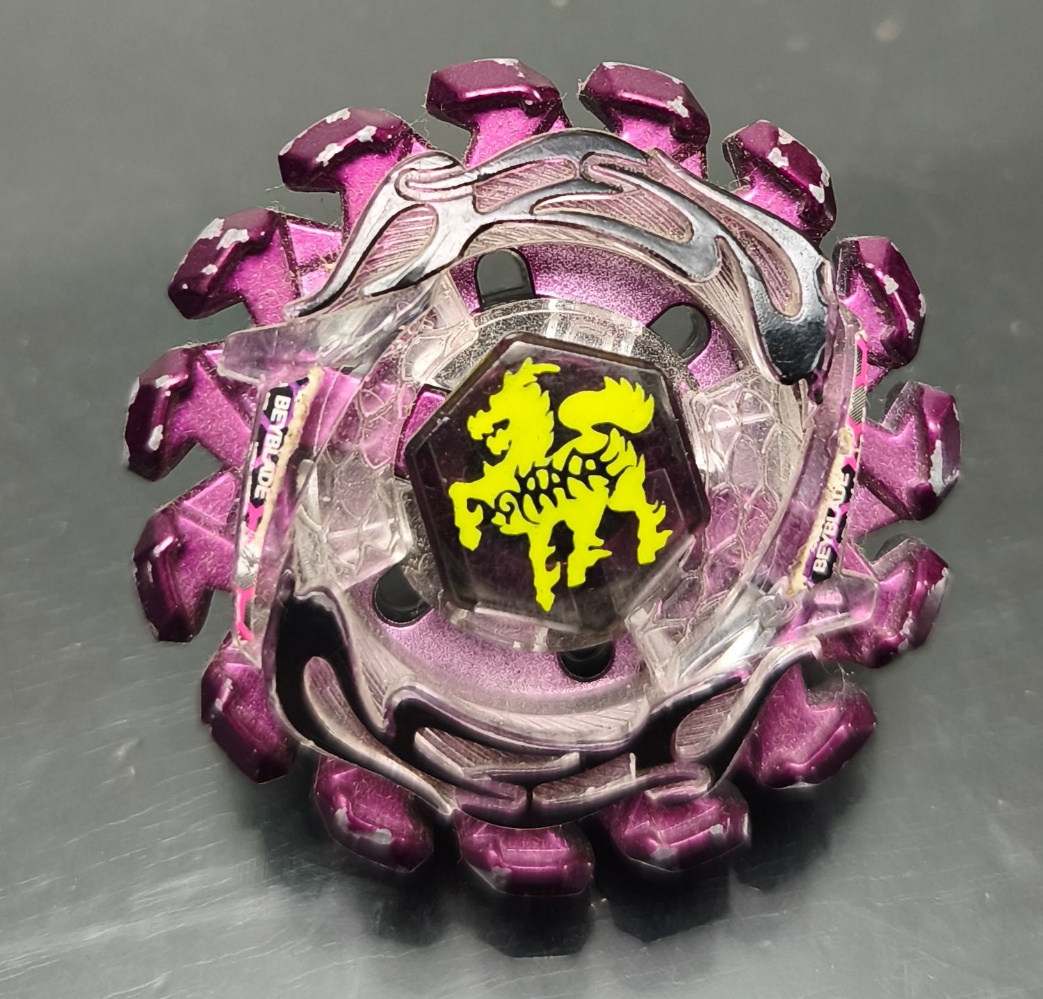 SH1 Beyblade Poison Zurafa
