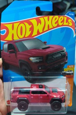 SJ1 20 Toyota Tacoma Hot Wheels