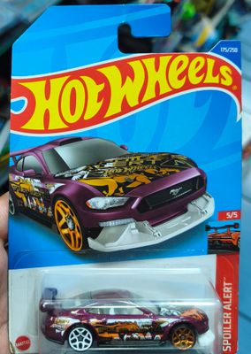 SJ1 Custom 18 Ford Mustang GT Hot Wheels