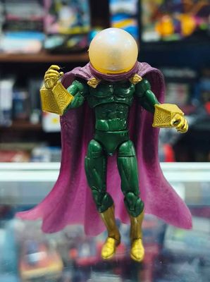 SJ1 Mysterio Figura Marvel Universe 3.75