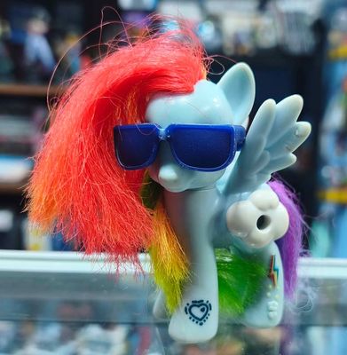 SJ3 Rainbow Dash Figura Glasses