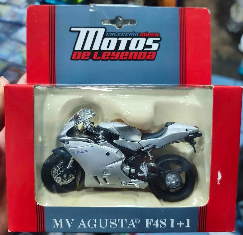 SJ2 MV Augusta F4S 1+1 Motos de Leyenda
