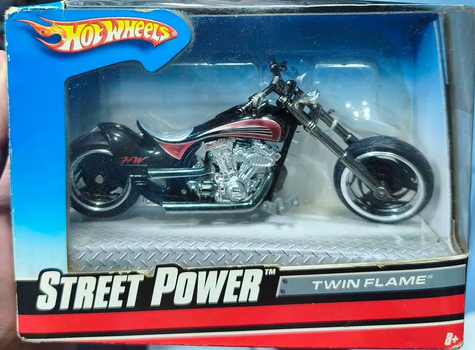 SJ1 Street Power Twin Flame Hot Wheels
