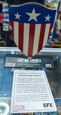 SJ1 Capitán América 1940 Escudo Oficial Prop Réplica Marvel