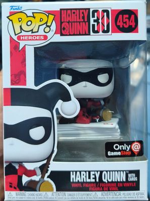 SJ2 Harley Quinn With Cards Figura Funko Pop 454 Harley Quinn Figura Game Stop