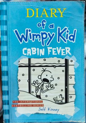 SJ6 Diary of a Wimpy Kid Cabina Fever Libro Inglés