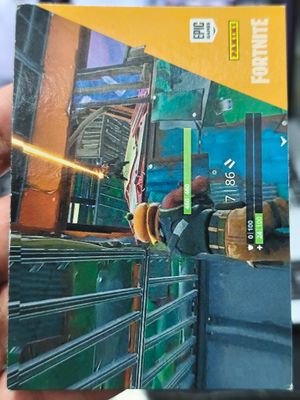 Common 35 Fortnite Panini