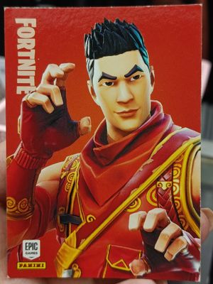 Crimson Scout Uncommon Outfit 123 Fortnite Panini 2019
