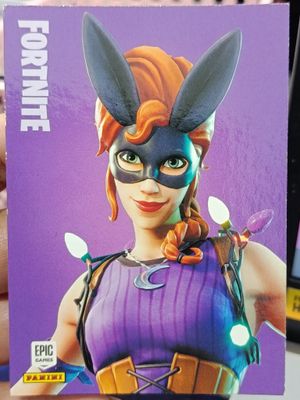 Bunnymoon Uncommon Outfit 121 Fortnite Panini 2019