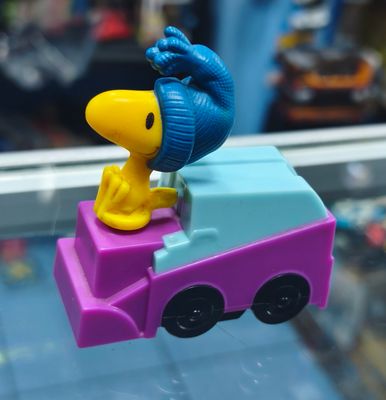 SJ6 Snoopy Juguete Mcdonald's