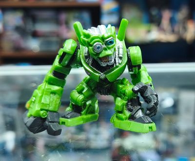 SJ6 Skids Figura Transformers Figura