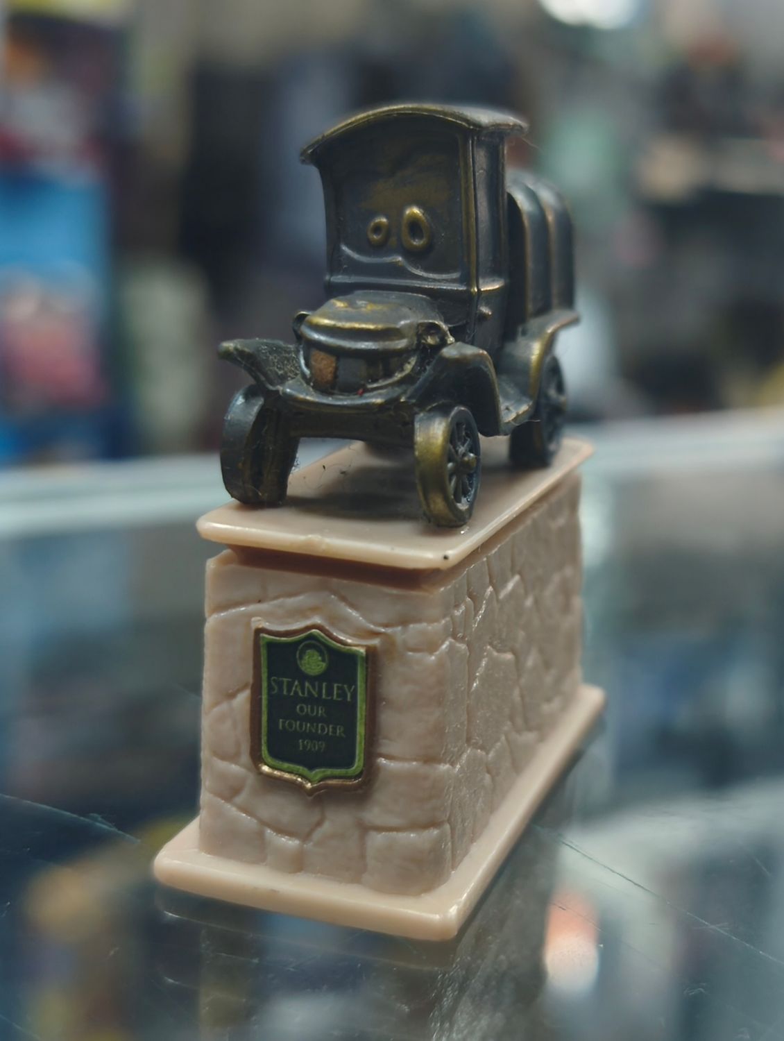 SJ6 Cars Juguete Stanley Monumento Pixar Disney