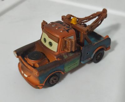 SJ6 Mate Figur Cartas de Metal Pixar Disney