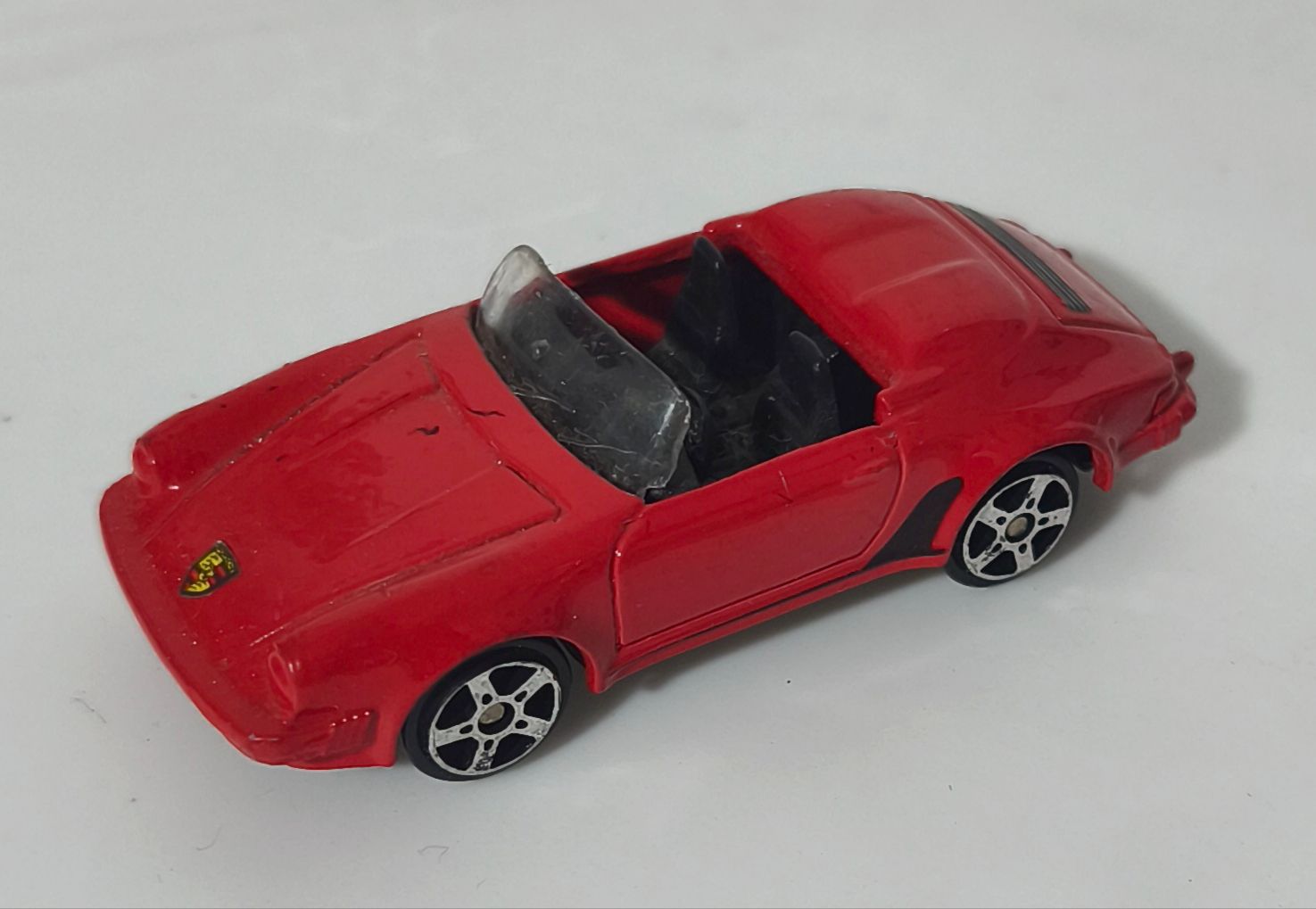 SJ6 Porsche 911 Speedster Maisto