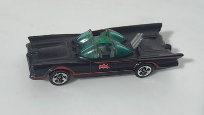 SJ6 Batimovil Hot Wheels