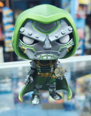 SJ1 Doctor Doom Figura Funko Pop Marvel