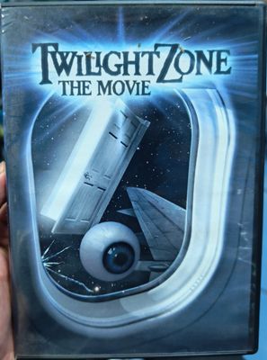 SJ1 Twilight Zone The Movie DVD Original Usado Completo Español