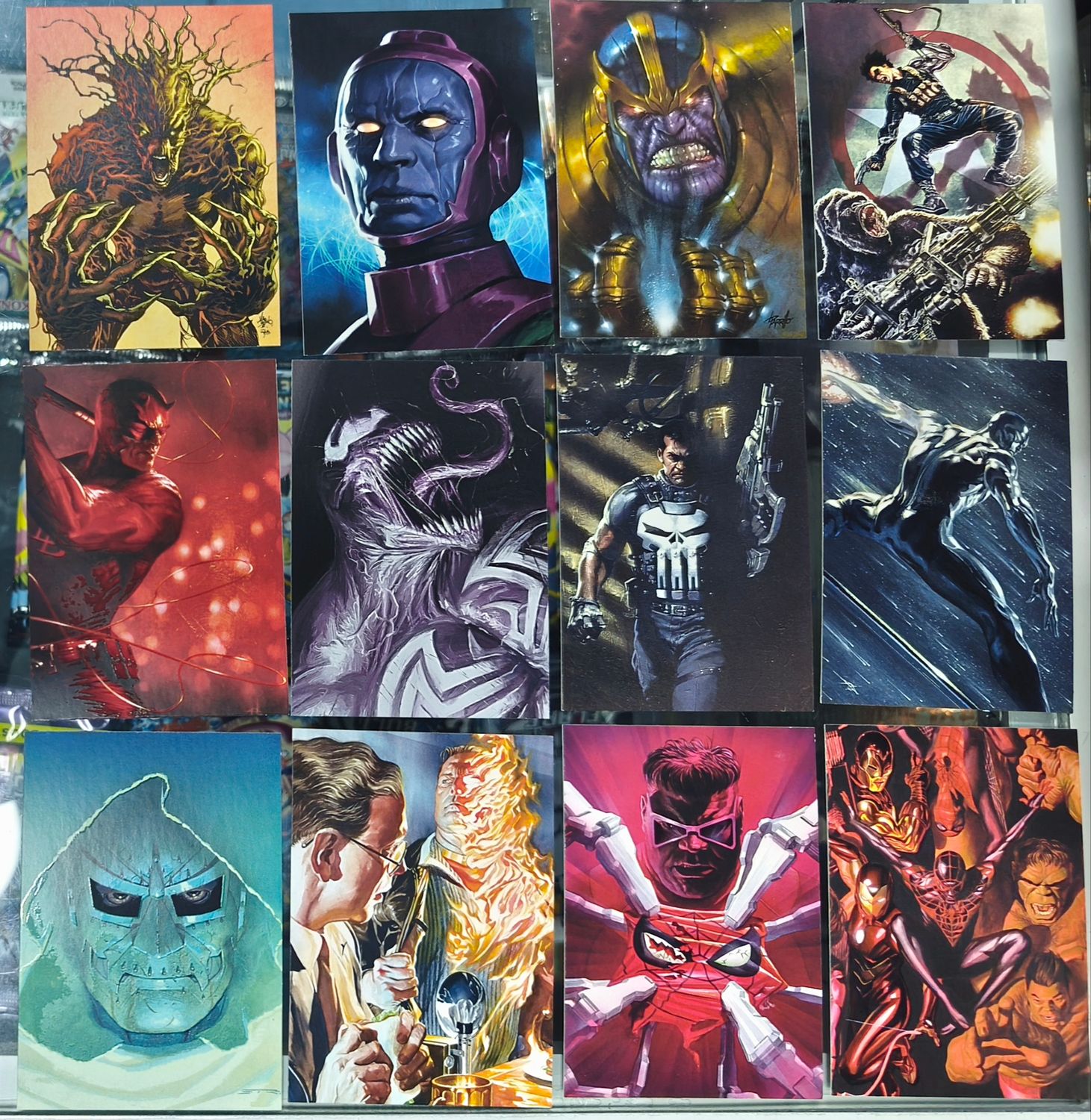 Marvel 80 Years Set de 12 Cartas N2