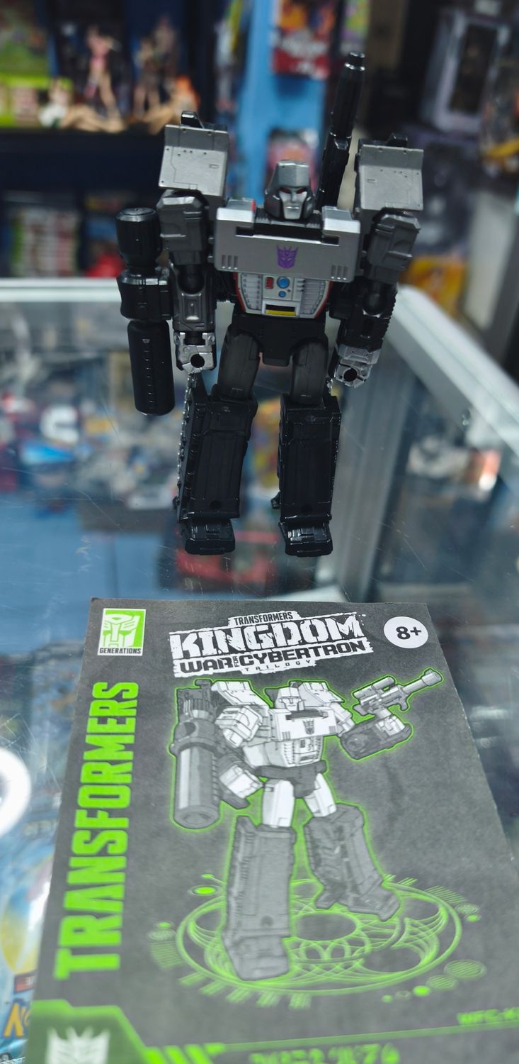 SJ1 Megatron Figura Core Class War For Cybertron Transformers Figura
