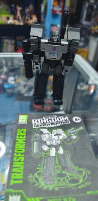 SJ1 Megatron Figura Core Class War For Cybertron Transformers Figura