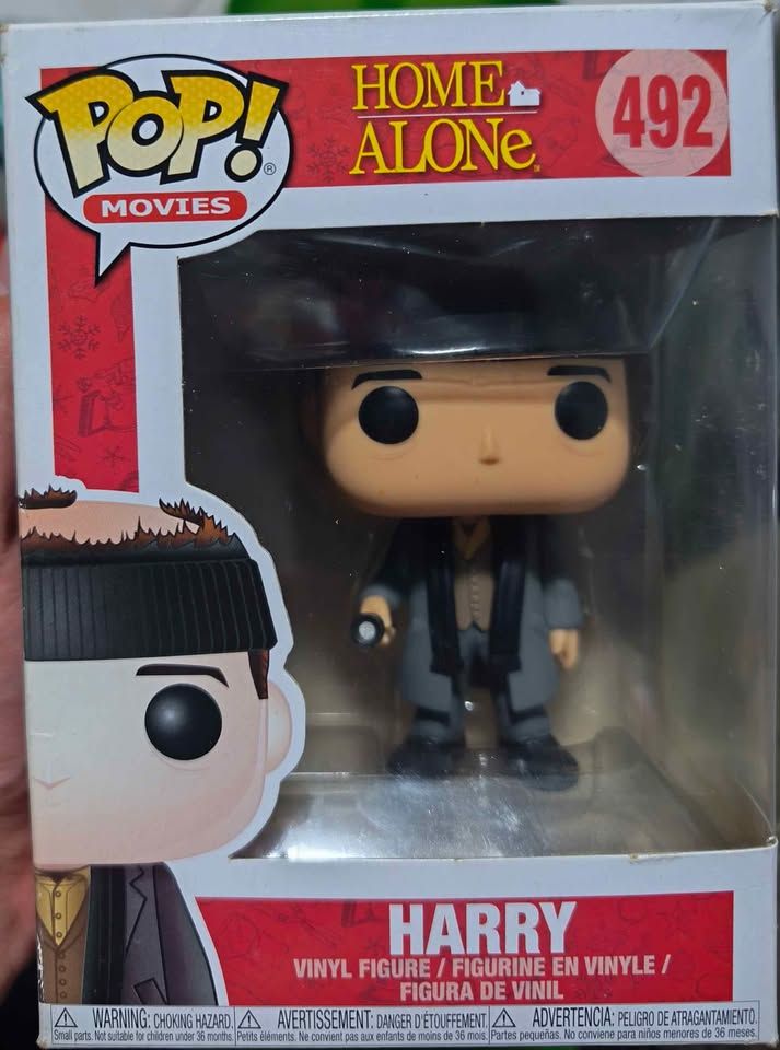 SH1 Harry Figura Funko Pop 492 Home Alone Caja Dañada