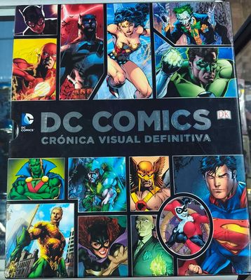 SJ3 DC Comics Crónica Visual Definitiva Libro Tapa Dura Español