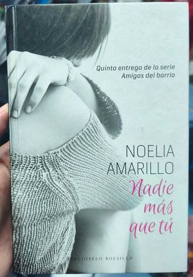 SH21 Noelia Amarillo Nadie Mas que Tu Libro Tapa Dura Español