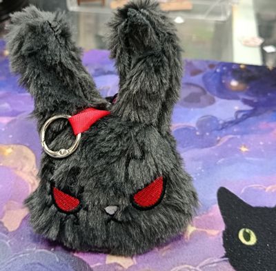 KM Llavero Conejo de Peluche Punk Negro