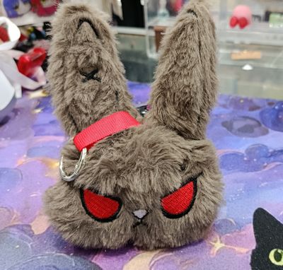 KM Llavero Conejo de Peluche Punk Cafe