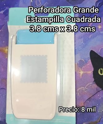 KM Perforadora Cuadrada Estampilla 3.8x3.8 cms