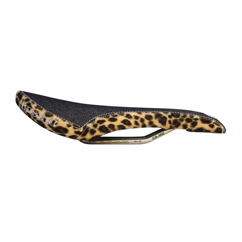 Gusset R-Series saddle