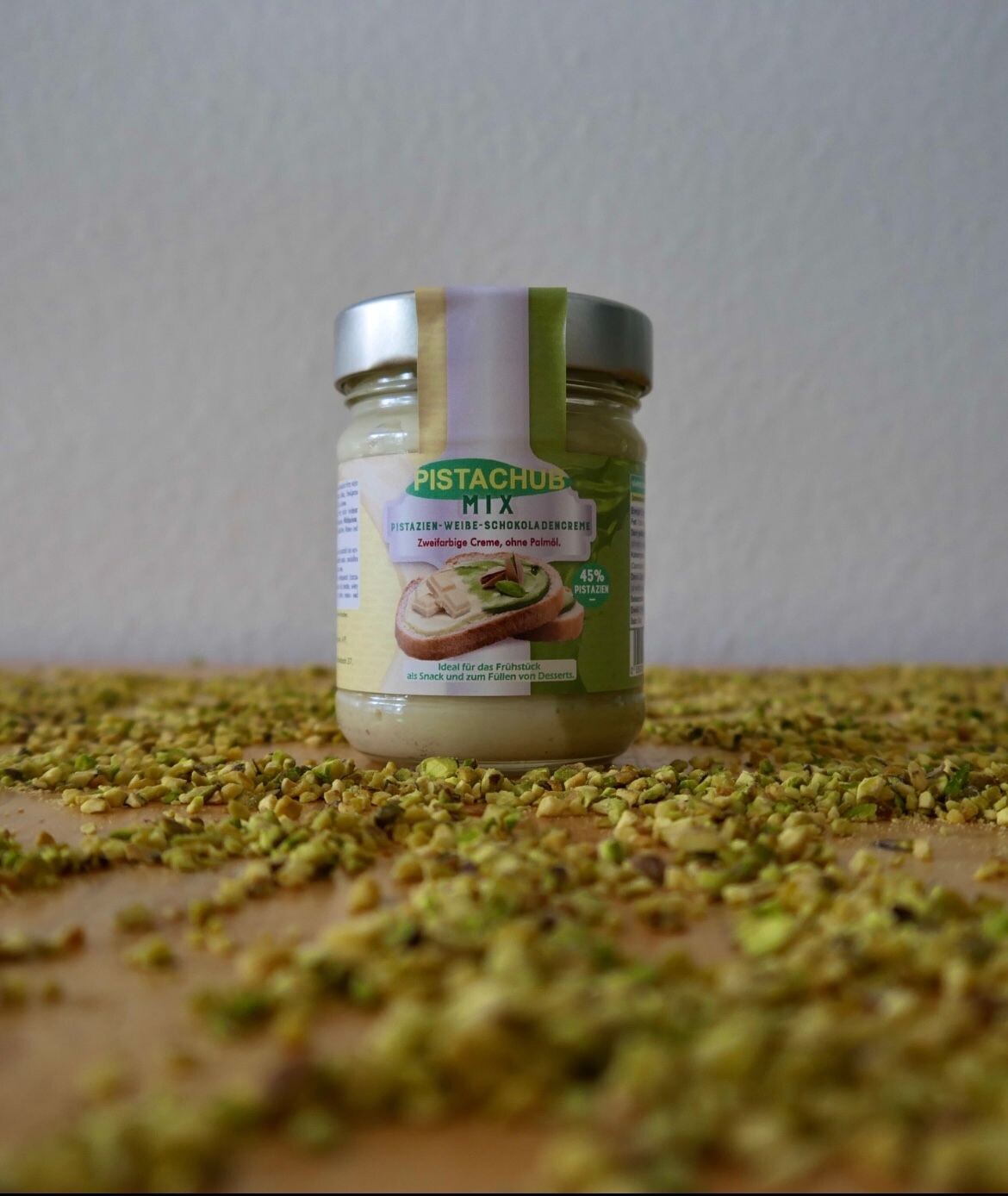 Pistachub Mix Cream (White-Green)