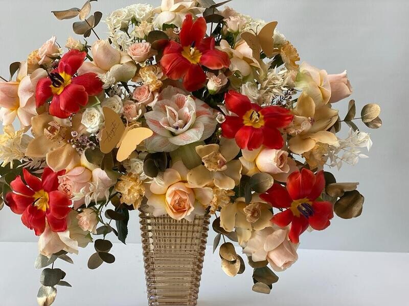 Amaryllis Flower Vase