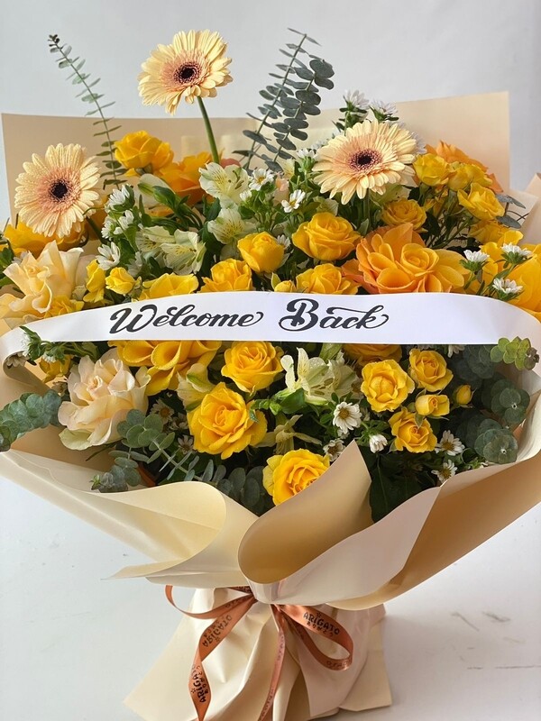 Welcome back - Yellow boquate