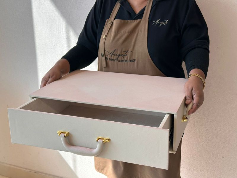 Mini leather box