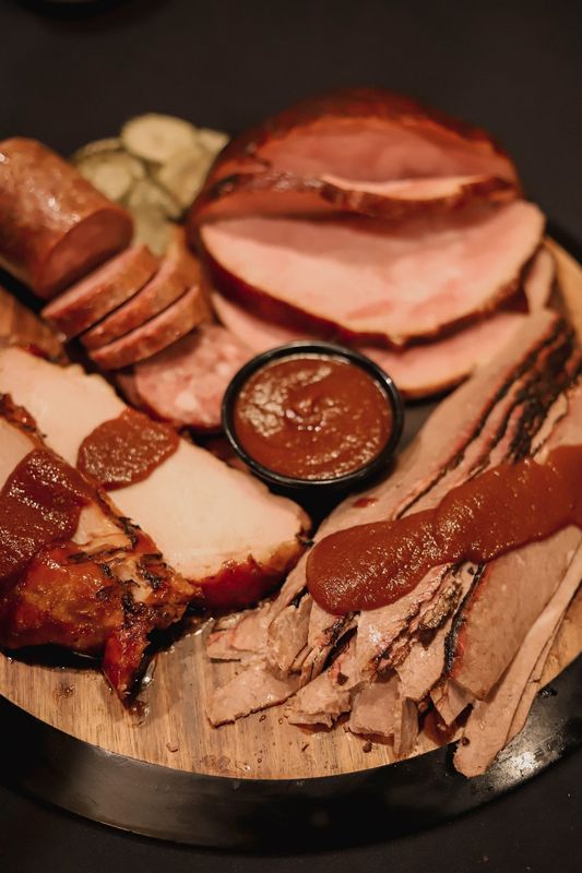 Carryout BBQ Buffet (Feeds 12)