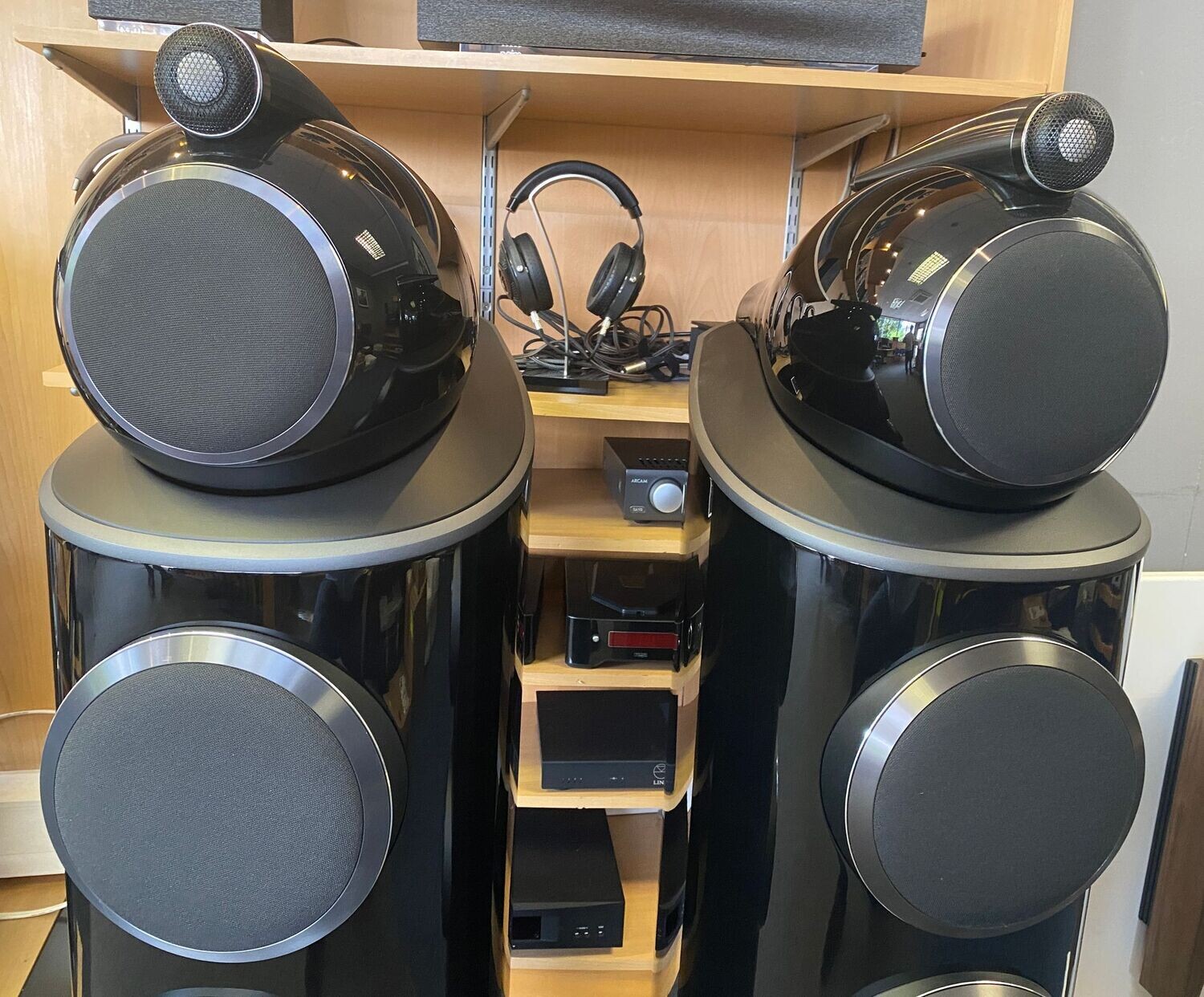 B&W 802D4 Loudspeakers B&W 802D4 Loudspeakers