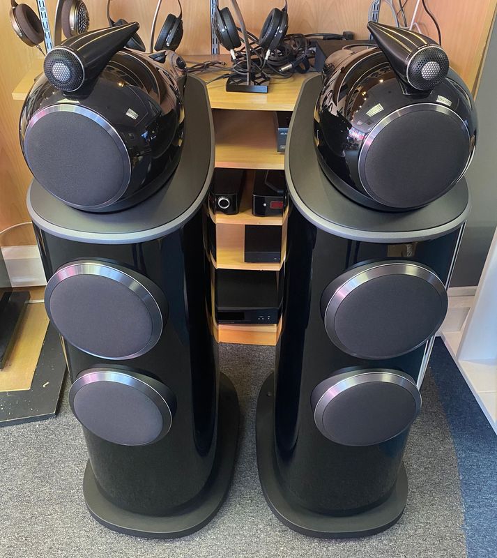 B&W 802D4 Loudspeakers