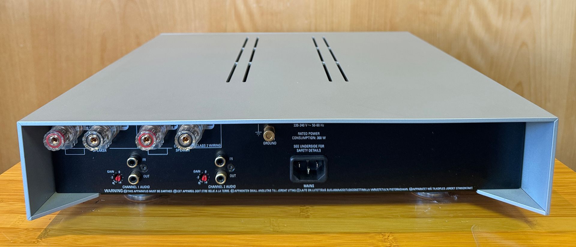 Linn Akurate 2200 Power Amplifier 624