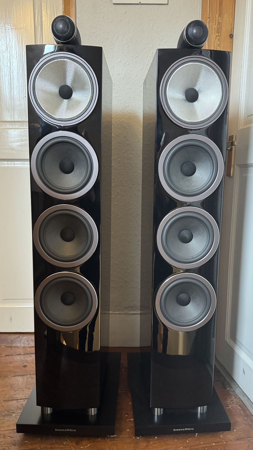 B&W 702 S3 Loudspeakers B&W 702 S3 Loudspeakers