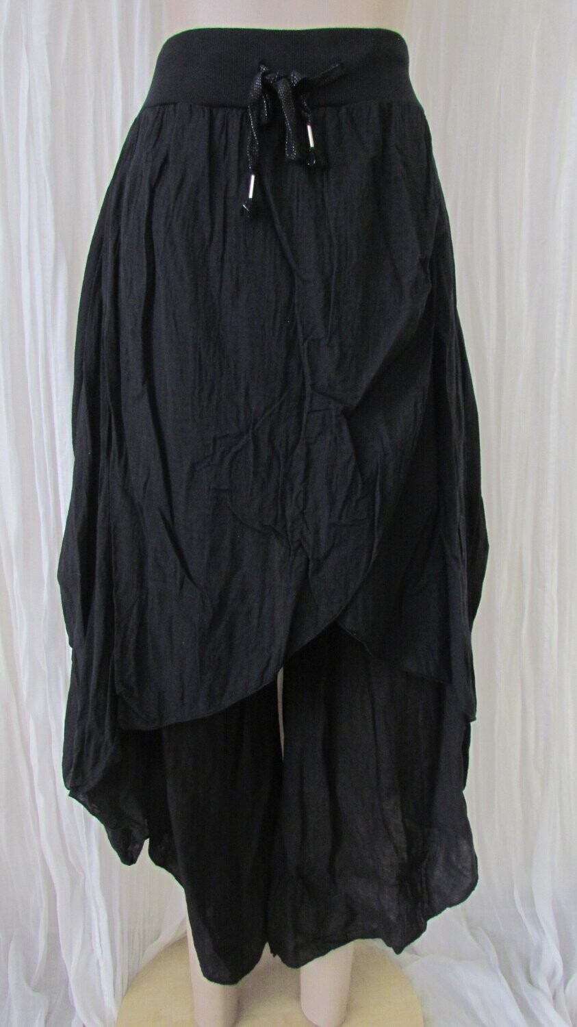 Black Linen Double Layered Leg