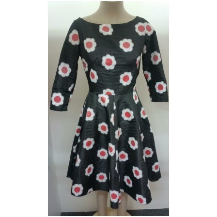 Red/black daisy 1950s dress