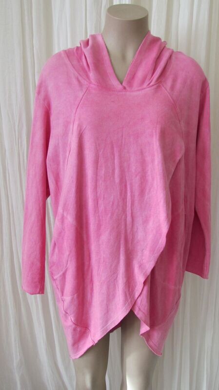 Fuchsia Tulip Wrap Hooded Top