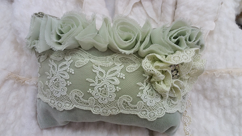 ​green velvet purse