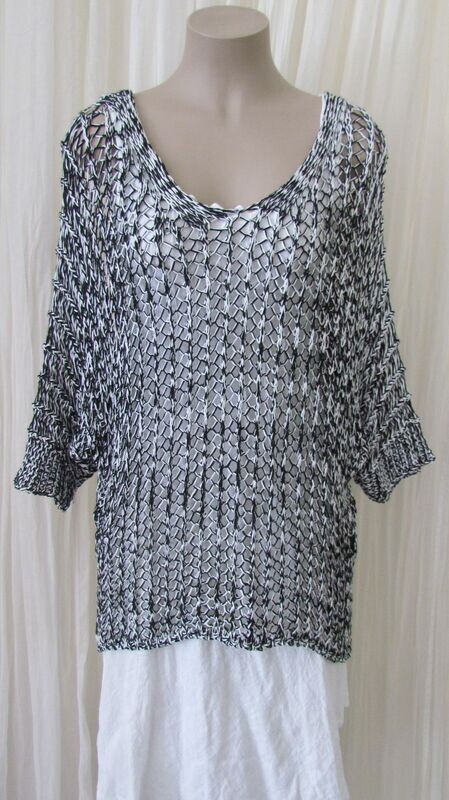 Black & White Crochet Batwing Knitted Beach Top Black & White Crochet Batwing Knitted Beach Top
