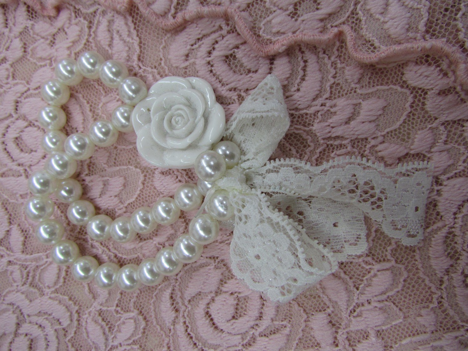 Pearl bracelet