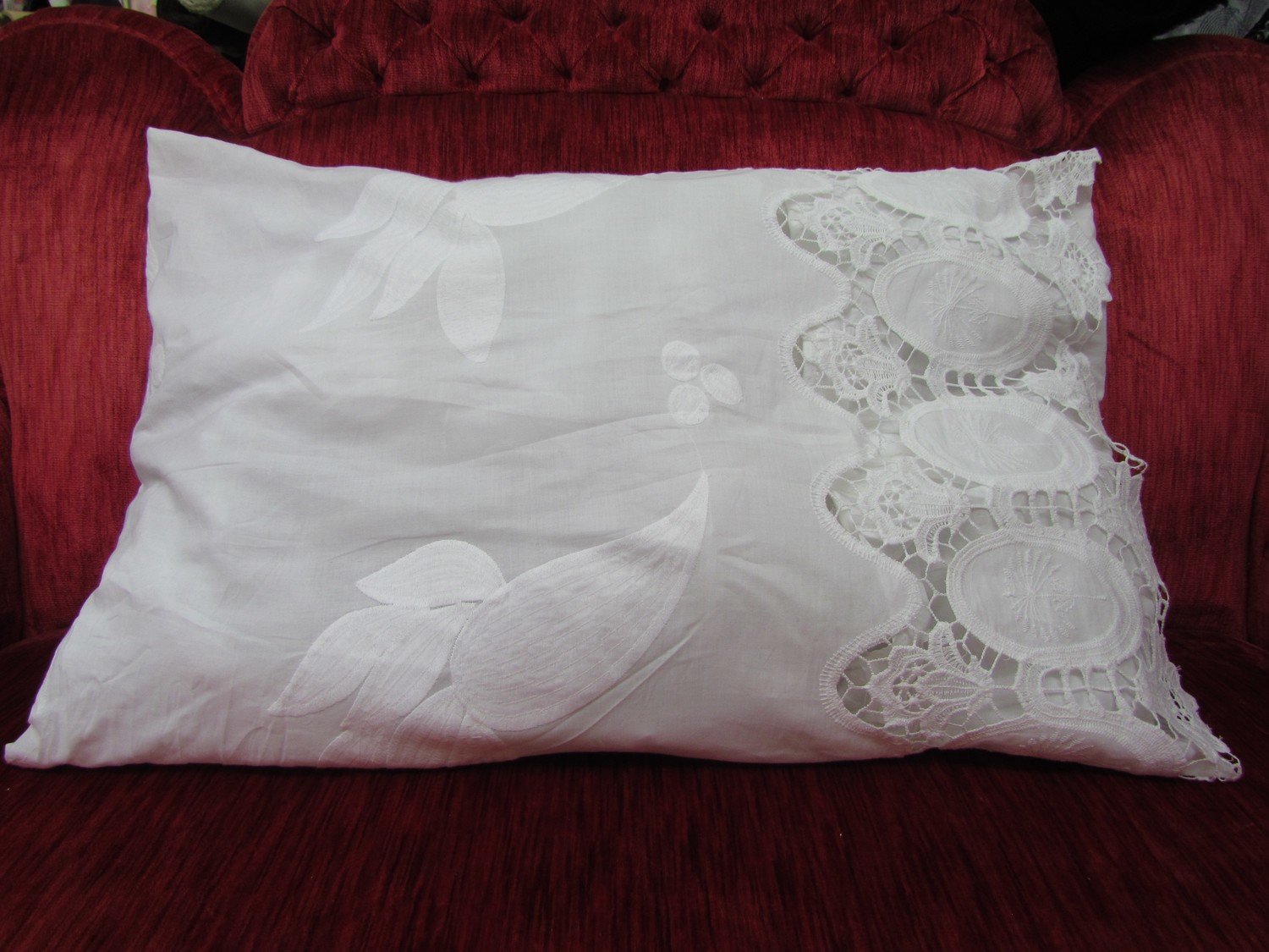 White embroidery pillow cases